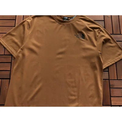 Футболка The North Face Plain With Small Front Logo "Brown" фото № 2 Футболка The North Face Plain With Small Front Logo "Brown" фото № 2