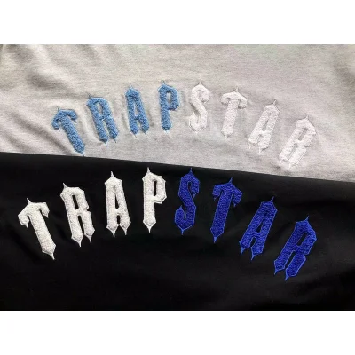 Футболка Trapstar Two Color Logo Inscription "Black" фото № 4