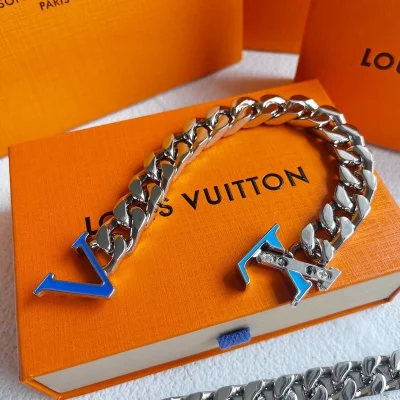 Браслет Louis Vuitton With Blue Logo Clasp "Silver" фото № 3