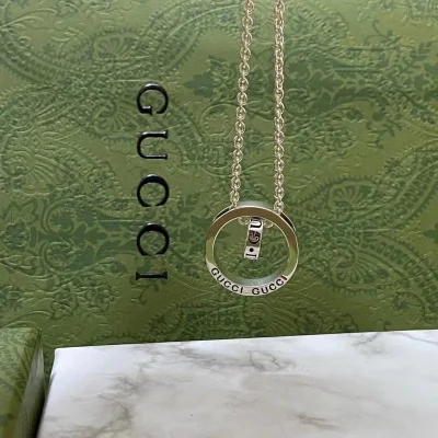Подвеска Gucci Circle With Logo Inscription "Silver" фото № 3
