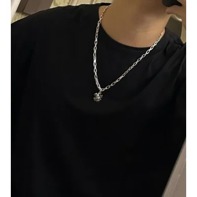 Подвеска Louis Vuitton Decorated Symbols And Logo - Logo Inside Circle "Silver" фото № 9 Подвеска Louis Vuitton Decorated Symbols And Logo - Logo Inside Circle "Silver" фото № 9