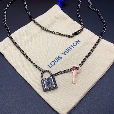 Подвеска Louis Vuitton Decoration With Logo - Lock "Black" фото № 3