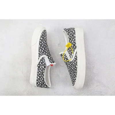 Comme des Garcons x Vans Slip-On "White/Black" фото № 6 Comme des Garcons x Vans Slip-On "White/Black" фото № 6