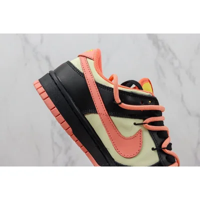 Nike SB Dunk Low "Black/Pink/Green" фото № 4 Nike SB Dunk Low "Black/Pink/Green" фото № 4