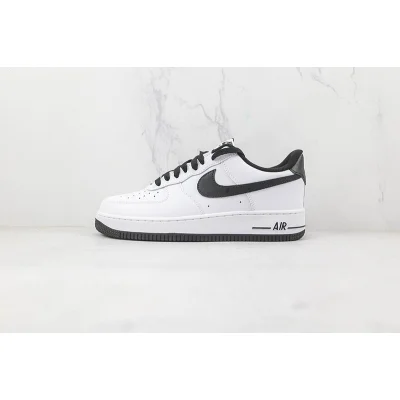 Nike Air Force 1 07 "White/Black" фото № 2