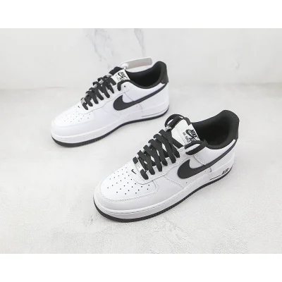 Nike Air Force 1 07 "White/Black" фото № 5