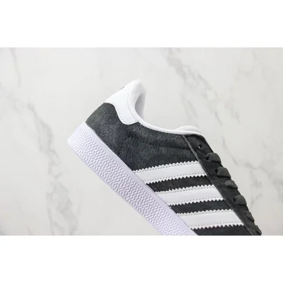 Adidas Gazelle "Dark Grey/White" фото № 3 Adidas Gazelle "Dark Grey/White" фото № 3