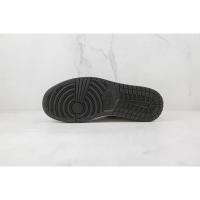 Air Jordan 1 High OG "Dark Mocha" фото № 8