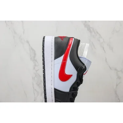 Air Jordan 1 Low "Black/White/Gum Red" фото № 3