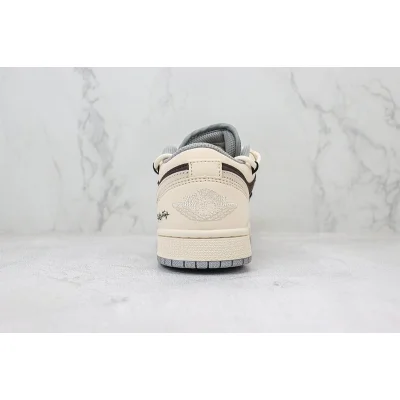 Air Jordan 1 Low "Dark Brown/Cream White/Pink" фото № 9