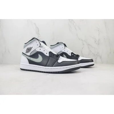 Air Jordan 1 Mid "White Shadow" фото № 6