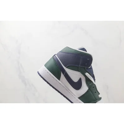 Air Jordan 1 Mid SE "Noble Green" фото № 4