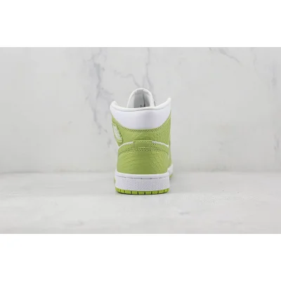 Air Jordan 1 Mid SE "Green Python" фото № 8 Air Jordan 1 Mid SE "Green Python" фото № 8