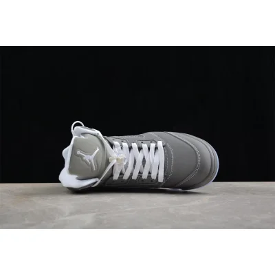Air Jordan 5 Retro "Wolf Grey" фото № 9 Air Jordan 5 Retro "Wolf Grey" фото № 9