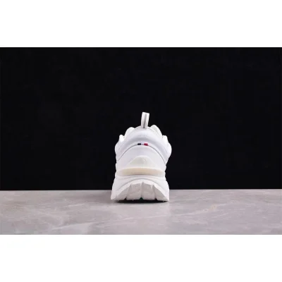 Moncler Trailgrip Lite "White Snow" фото № 9 Moncler Trailgrip Lite "White Snow" фото № 9