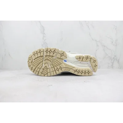 New Balance 2002R "Concrete Grey/Cream White" фото № 8