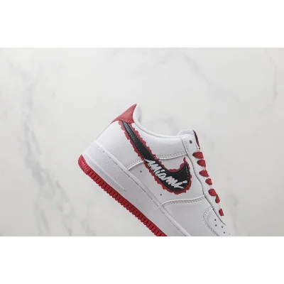 Nike Air Force 1 07 Low "University Red/White/Black" фото № 3