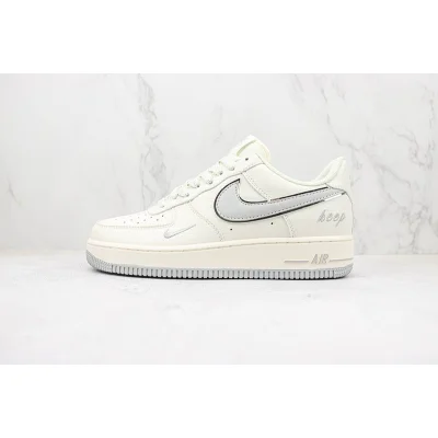 Nike Air Force 1 Low "Keep Fresh/Silver Grey" фото № 2 Nike Air Force 1 Low "Keep Fresh/Silver Grey" фото № 2