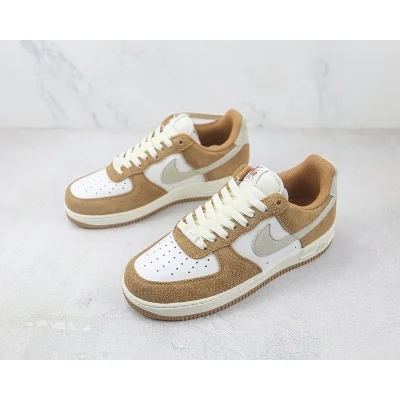 Nike Air Force 1 Low "White/Brown Wheat" фото № 5 Nike Air Force 1 Low "White/Brown Wheat" фото № 5