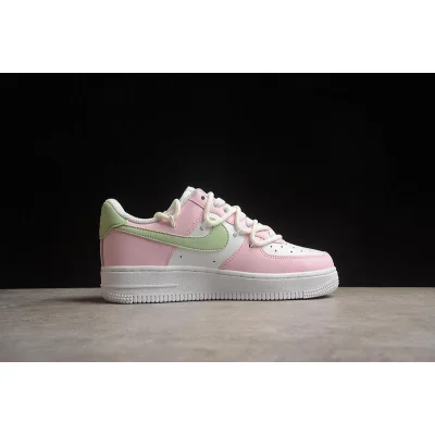 Nike Air Force 1 "Pink Moon" фото № 6