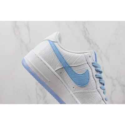 LaDainian Tomlinson x Nike Air Force 1 Low "1 World" фото № 3