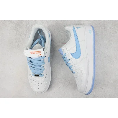 LaDainian Tomlinson x Nike Air Force 1 Low "1 World" фото № 7