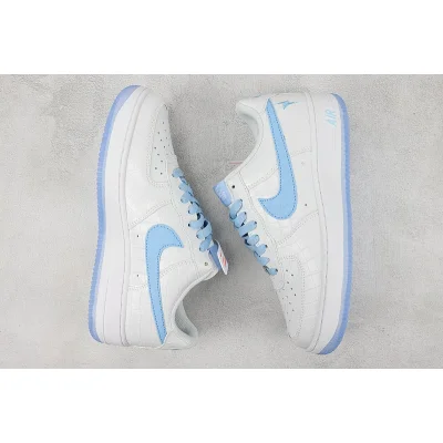 LaDainian Tomlinson x Nike Air Force 1 Low "1 World" фото № 6