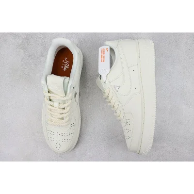 Nike Air Force 1 Low "White/Chromium Swoosh" фото № 7