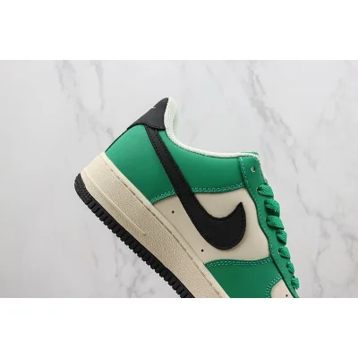 Burberry x Nike Air Force 1 Low "Beige White/Green/Black" фото № 3