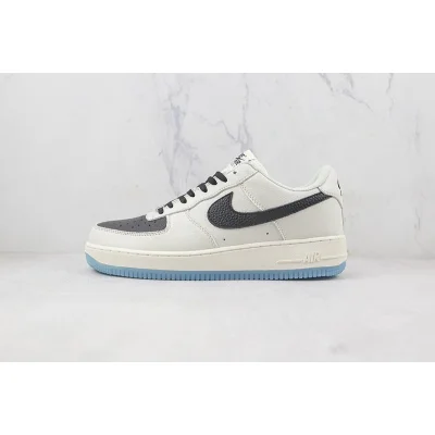 Nike Air Force 1 Low "Black Dove Joint" фото № 2