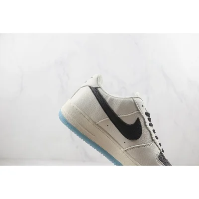 Nike Air Force 1 Low "Black Dove Joint" фото № 3