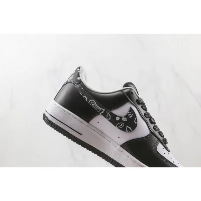 Nike Air Force 1 Low "Black Paisley" фото № 3