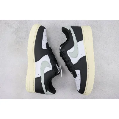 Nike Air Force 1 Low "White/Black/Coventry Grey" фото № 6 Nike Air Force 1 Low "White/Black/Coventry Grey" фото № 6