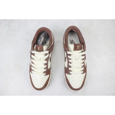 Louis Vuitton x Nike Dunk Low "Callie Brown/Cream White" фото № 7