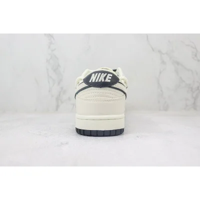 Louis Vuitton x Nike Dunk Low "Raven Black/Cream White/Monogram" фото № 9 Louis Vuitton x Nike Dunk Low "Raven Black/Cream White/Monogram" фото № 9