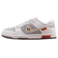 Supreme x Nike Dunk Low