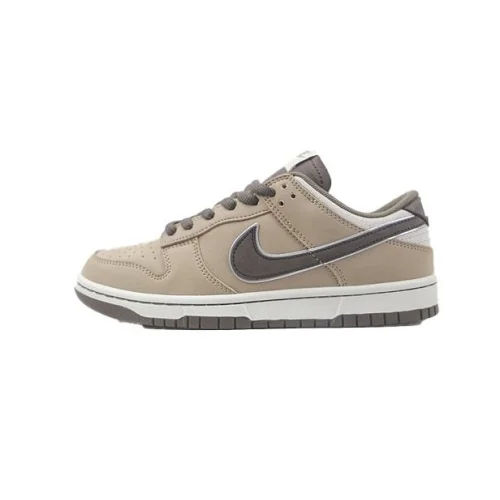 Otomo Katsuhiro x Nike SB Dunk Low "Light Brown"