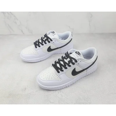 Nike SB Dunk Low "Reverse Panda" фото № 5 Nike SB Dunk Low "Reverse Panda" фото № 5