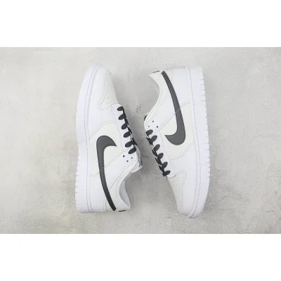 Nike SB Dunk Low "Reverse Panda" фото № 7 Nike SB Dunk Low "Reverse Panda" фото № 7