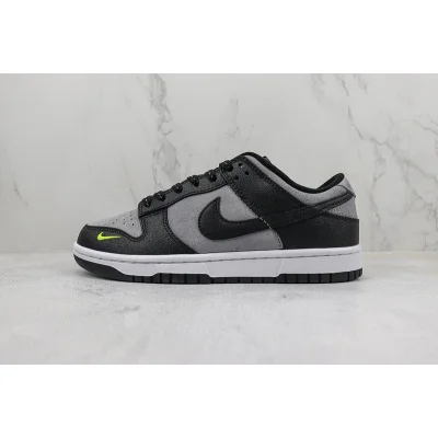 Nike SB Dunk Low "Peter Moore’s" фото № 2