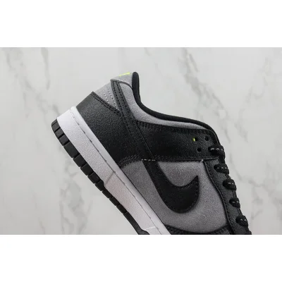 Nike SB Dunk Low "Peter Moore’s" фото № 4
