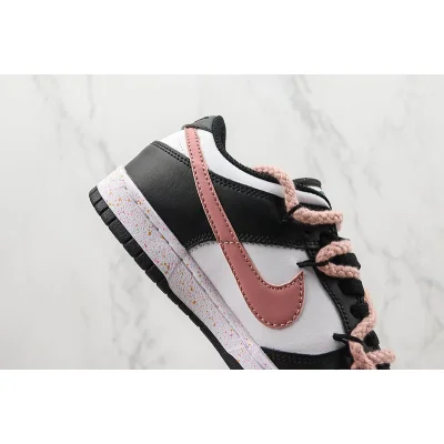 Nike Dunk Low "Roses" фото № 4 Nike Dunk Low "Roses" фото № 4