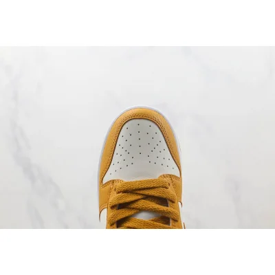 Nike Dunk Low "Gold/White" фото № 4