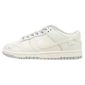 Nike Dunk Low "Light Bone"