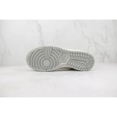 Nike Dunk Low "Light Bone" фото № 8 Nike Dunk Low "Light Bone" фото № 8