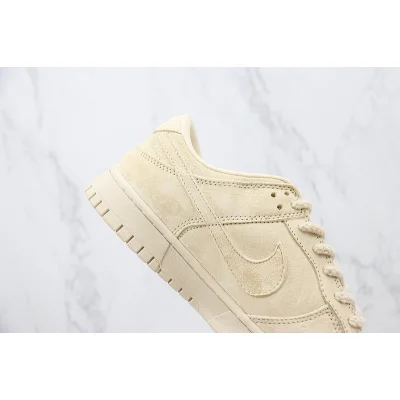 Supreme x Nike Dunk Low "Ivory Suede" фото № 3