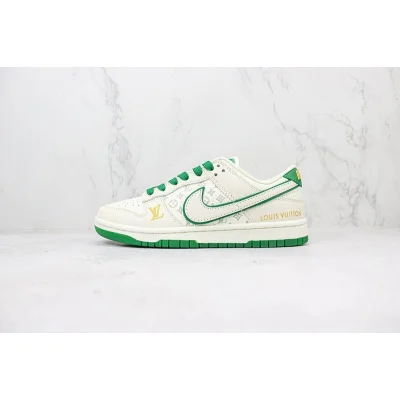 Louis Vuitton x Nike Dunk Low "Light Green/Off White/Silver" фото № 2