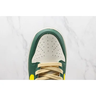 Nike Dunk Low SE "Noble Green" фото № 3