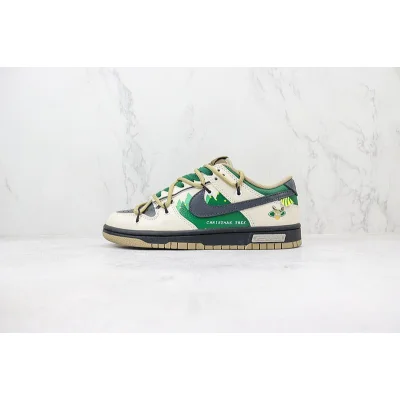 Nike Dunk Low "Christmas Tree" фото № 2