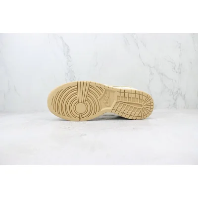 Stussy x Nike Dunk Low "Pearl White/Light Beige" фото № 8